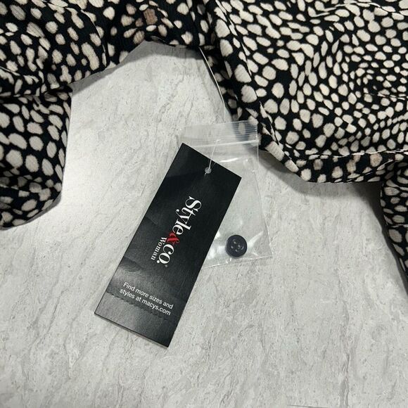 Style & Co Women's NWT 2X Black Polka Dot Button Up Nylon 3/4 Sleeve Top - Picture 8 of 13